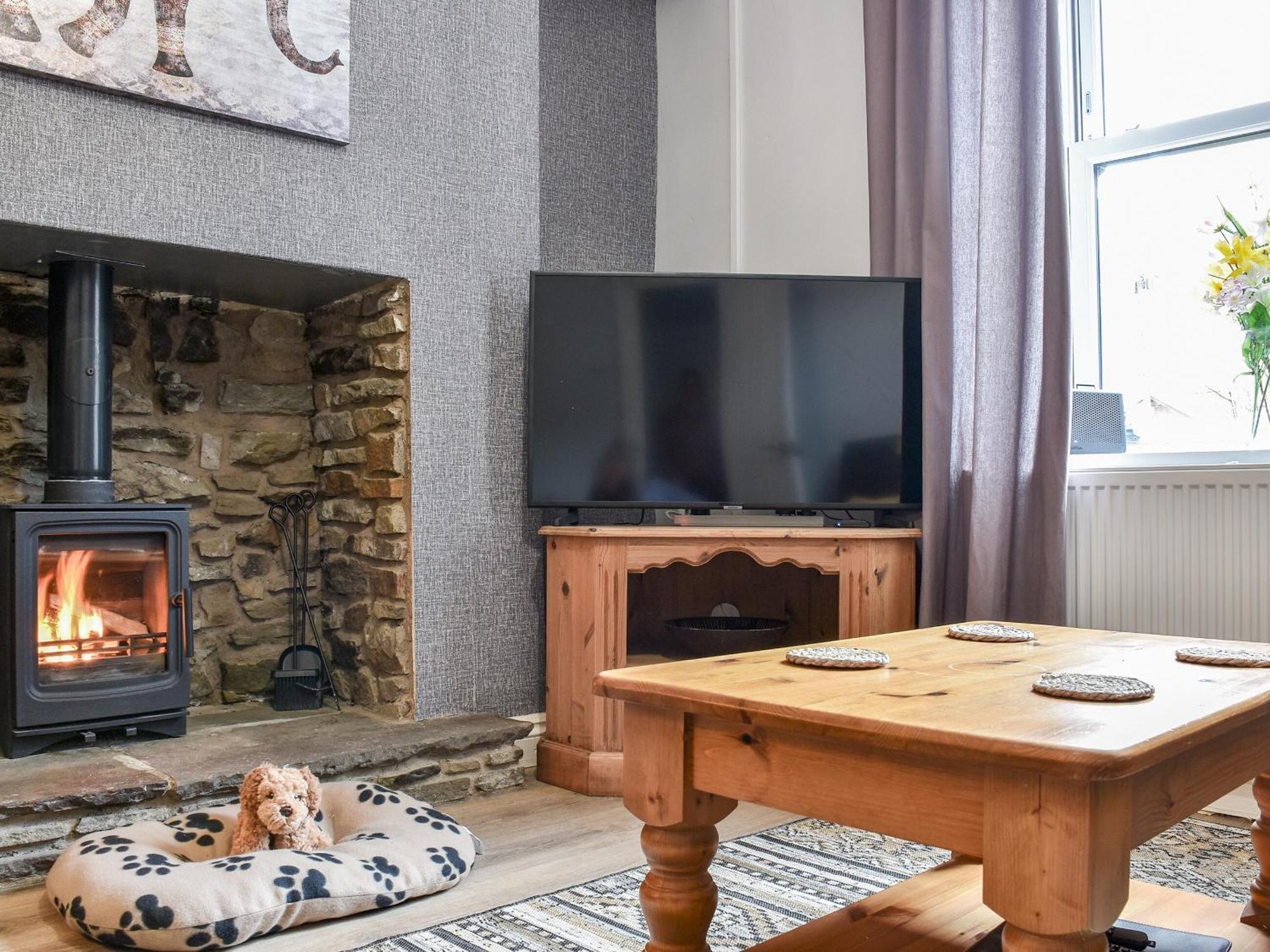Cwmcarn Cottage Crosskeys Екстер'єр фото