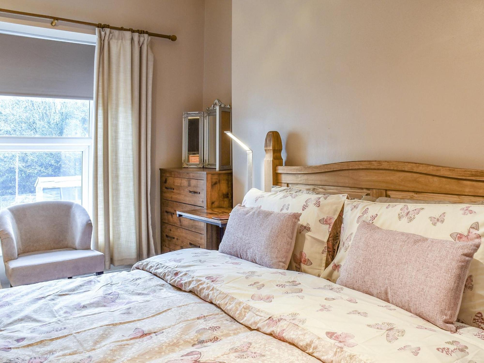 Cwmcarn Cottage Crosskeys Екстер'єр фото