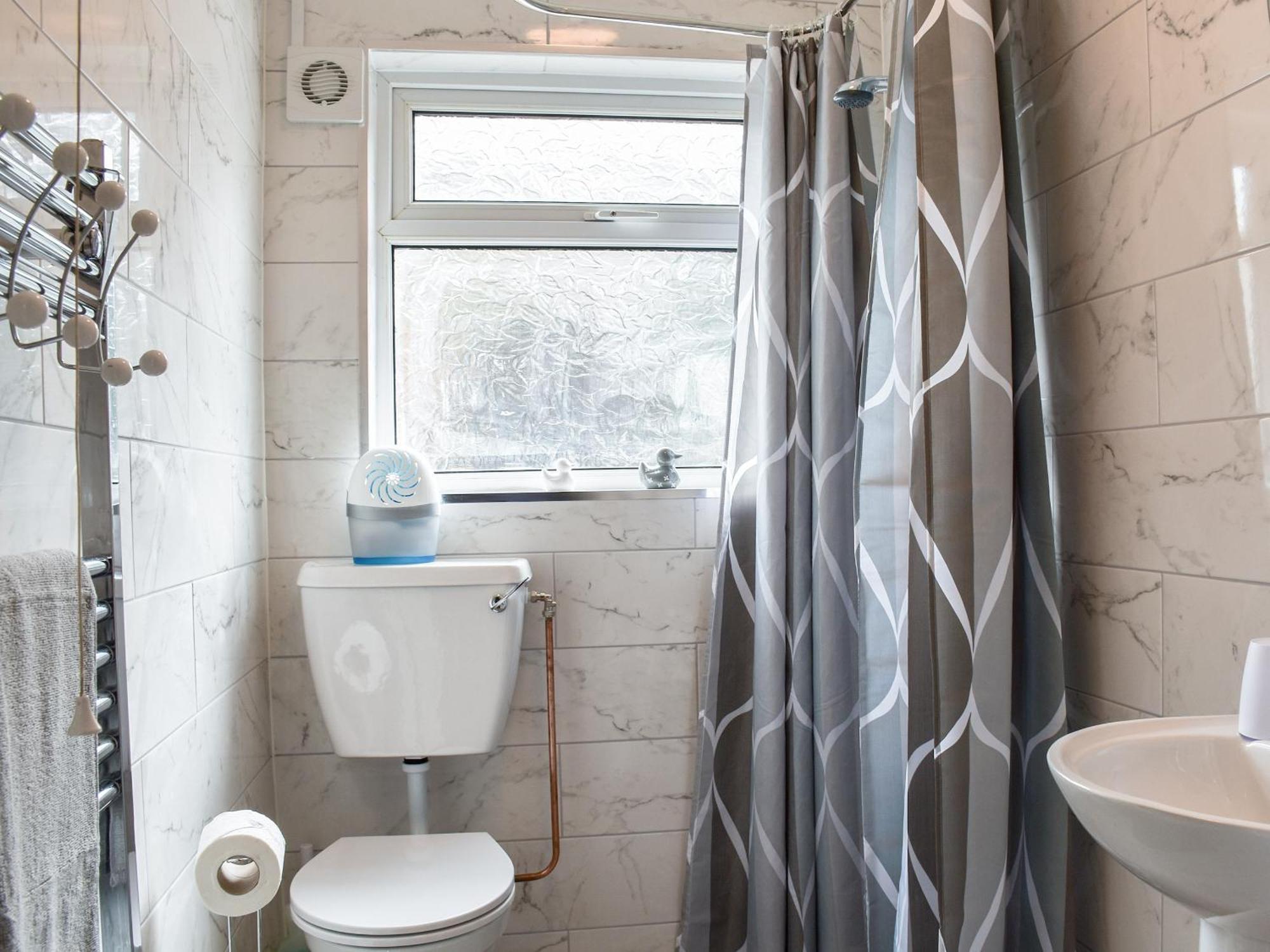 Cwmcarn Cottage Crosskeys Екстер'єр фото