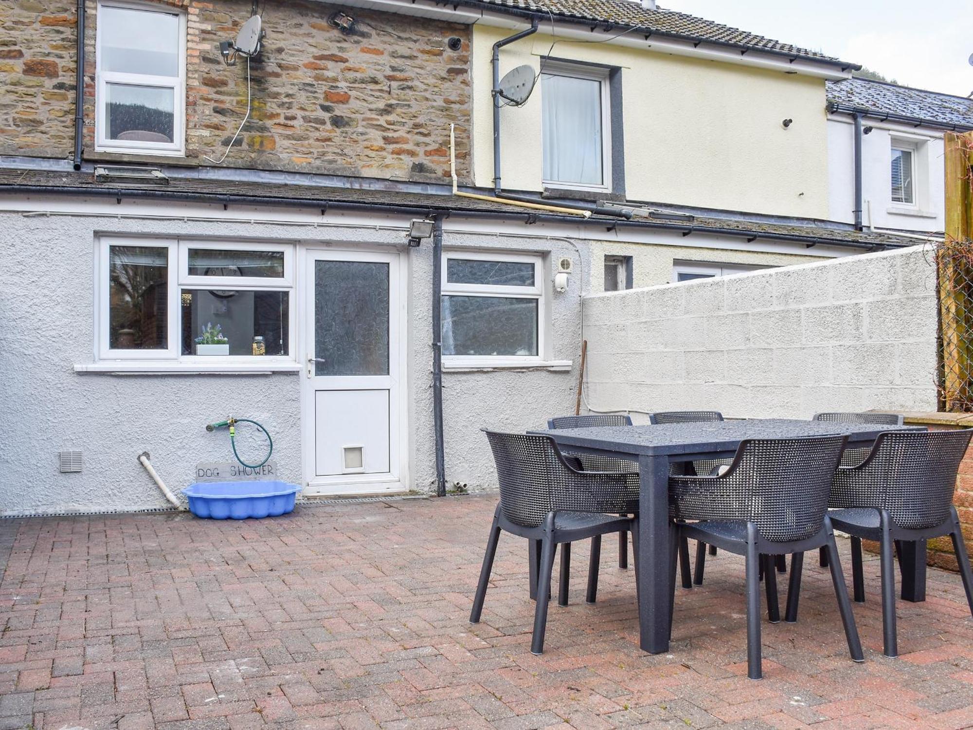 Cwmcarn Cottage Crosskeys Екстер'єр фото
